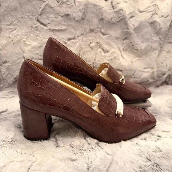 Naturalizer Wynrie Merlot (dark brown/burgundy) Croc Bit Block Heel Pump 8.5M - Picture 12 of 12